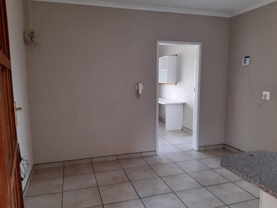 1 Bedroom Property for Sale in Kannoniers Park North West